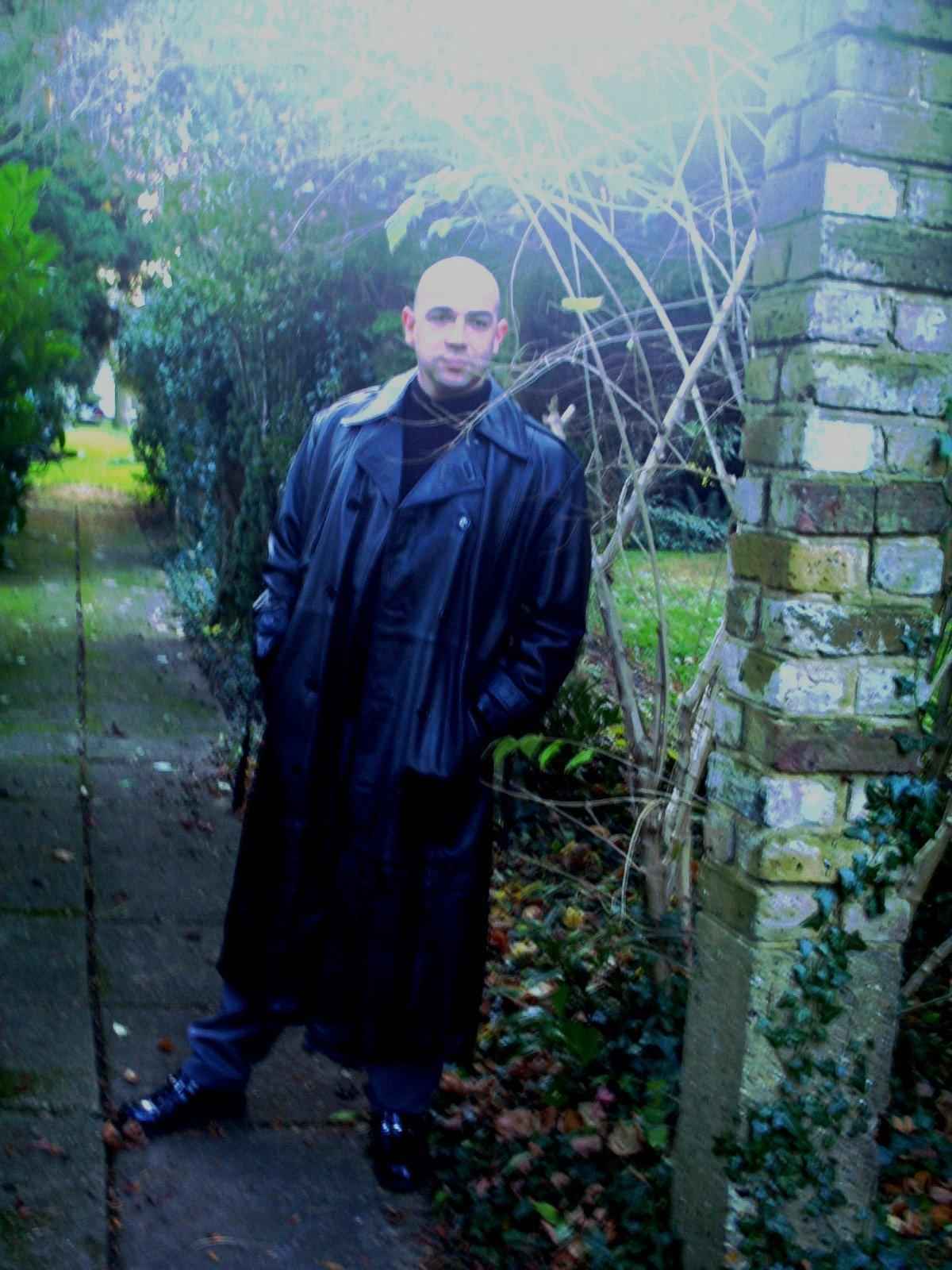 Dev, 2001